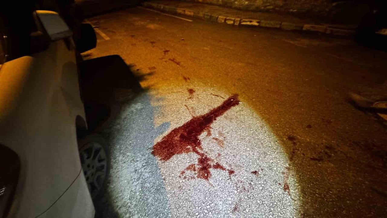 Bursa'da trafik cezası tartışması bıçaklı kavgaya dönüştü: 20 yaşındaki genç yaralandı, 3 gözaltı