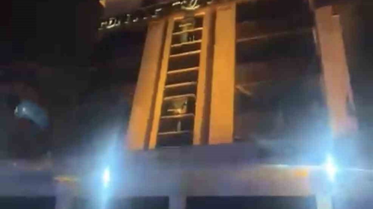 Bursa Görükle'de 5 Katlı Otelde Yangın: Üst Katlarda Mahsur Kalanlar