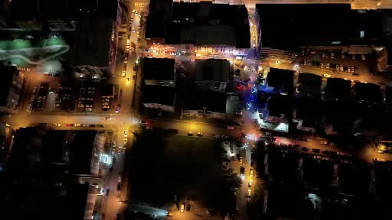 Bursa Görükle'de 5 katlı otelde yangın: Üst katlarda vatandaşlar mahsur kaldı