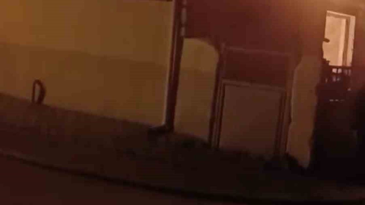 Bursa Karacabey'de yılbaşı gecesi köy evinde yangın çıktı