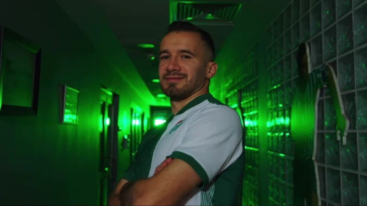 Bursaspor Talha Yünkuş'u resmen transfer etti