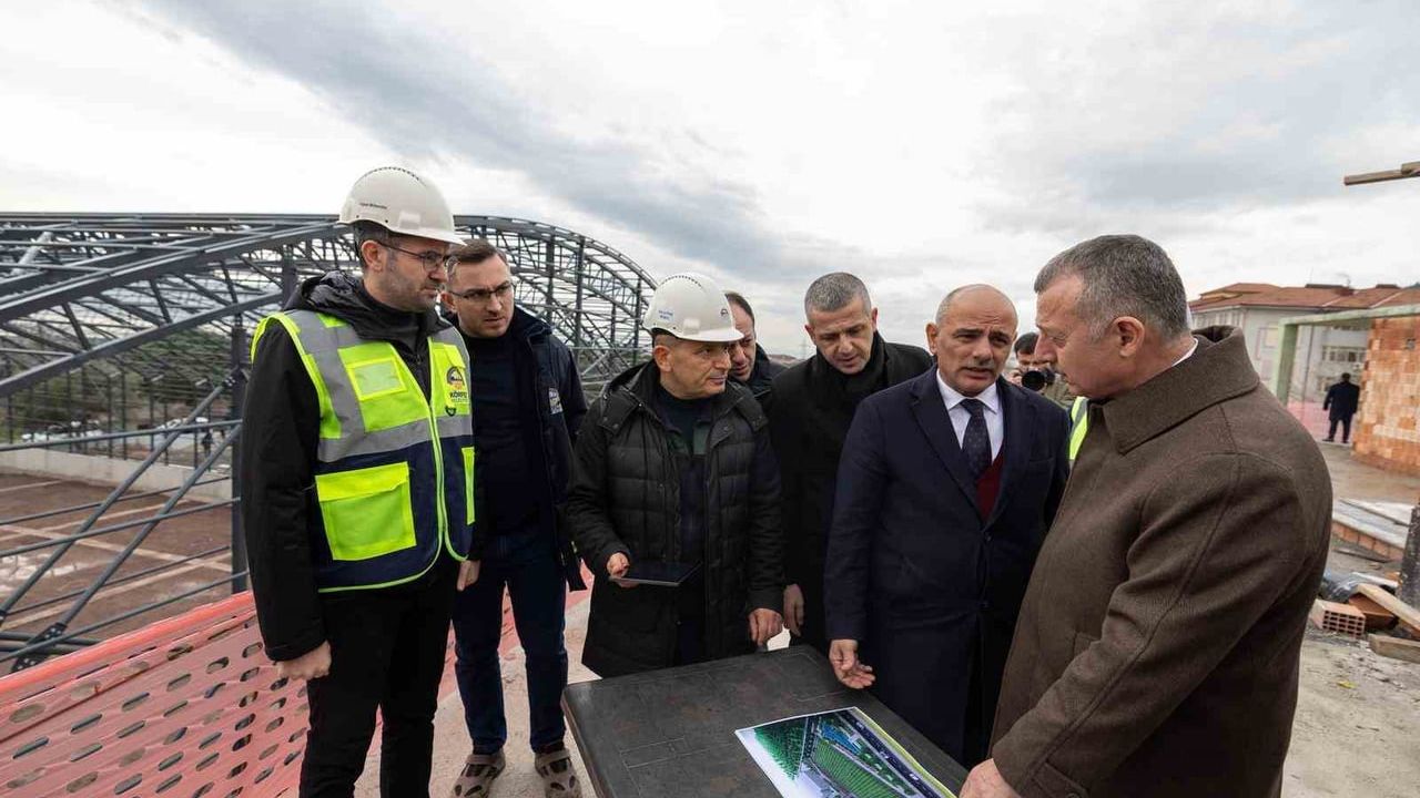 Büyükakın: Kocaelispor için Avrupa standartlarında spor kompleksi inşa ediliyor