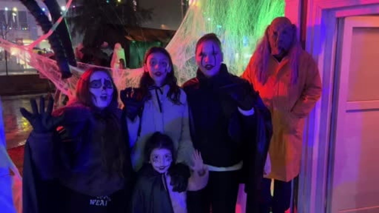 Büyükmandıra'da asırlık Balkan geleneği 'Koleda' korkutma temasıyla kutlandı