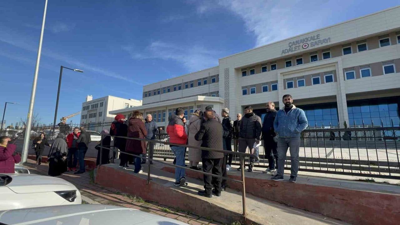 Çanakkale’de kuyumcu ve oğlu serbest kaldıktan sonra kayıplara karıştı; çok sayıda müşteri şikayetçi