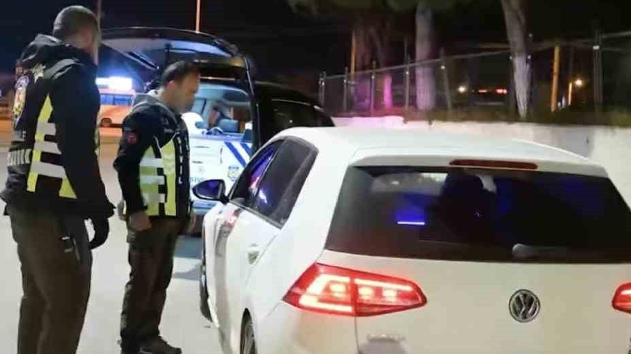 Çanakkale'de modifiye araç denetimi: 36 araç trafikten men edildi