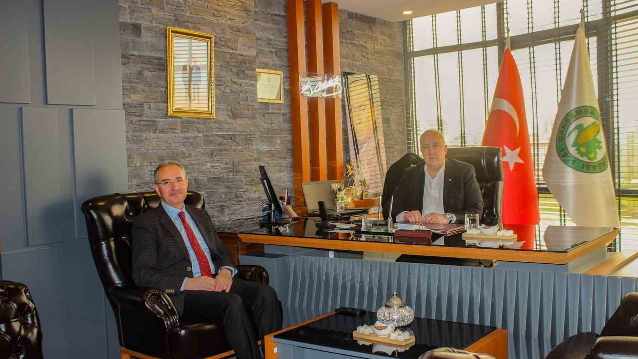 Çarşamba, Karadeniz’de ticaret ve tarım merkezli kalkınma için belediye ile iş birliğini güçlendiriyor