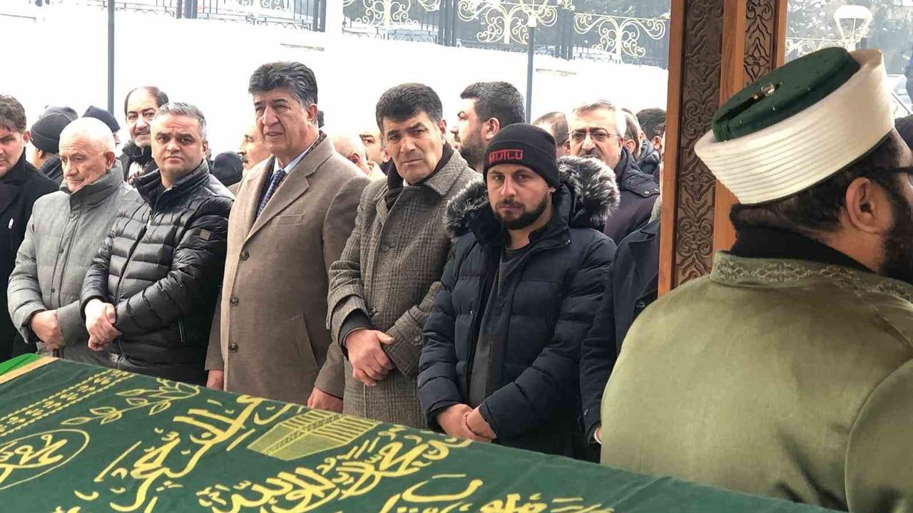 Cengiz ailesinin acı kaybı: Emekli Vakıflar Bölge Müdürü Nihat Cengiz vefat etti