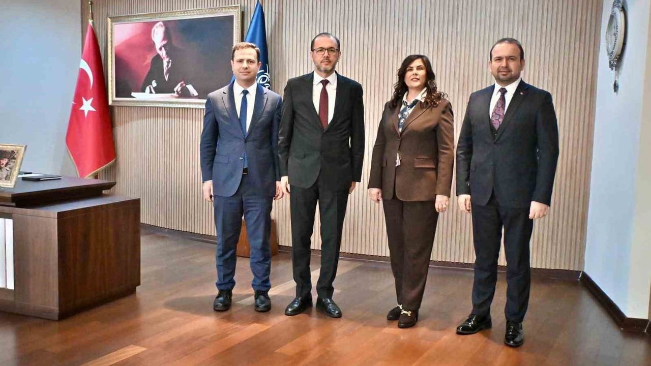 Çerçioğlu, Sağlık Bakan Yardımcısı Prof. Dr. Nurullah Okumuş ile Aydın'da sağlık yatırımlarını görüştü