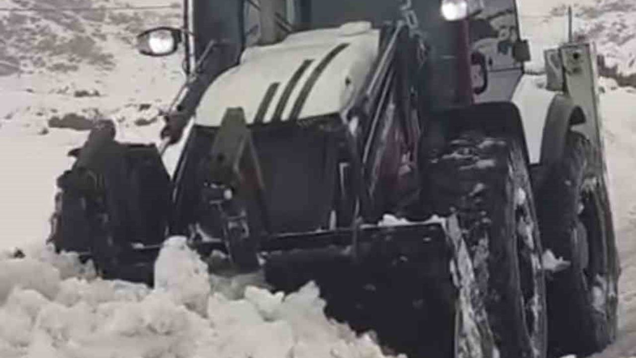 Çermik'te Kuyu ve Kalaç Mahalle yolları ulaşıma açıldı