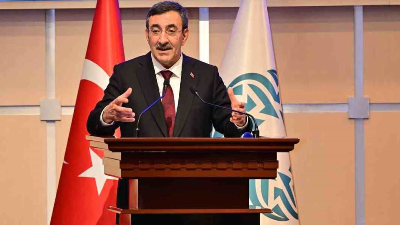 Cevdet Yılmaz: 'Enflasyon temel meselemiz' — OVP ile maliye, para ve yapısal dönüşüm vurgusu