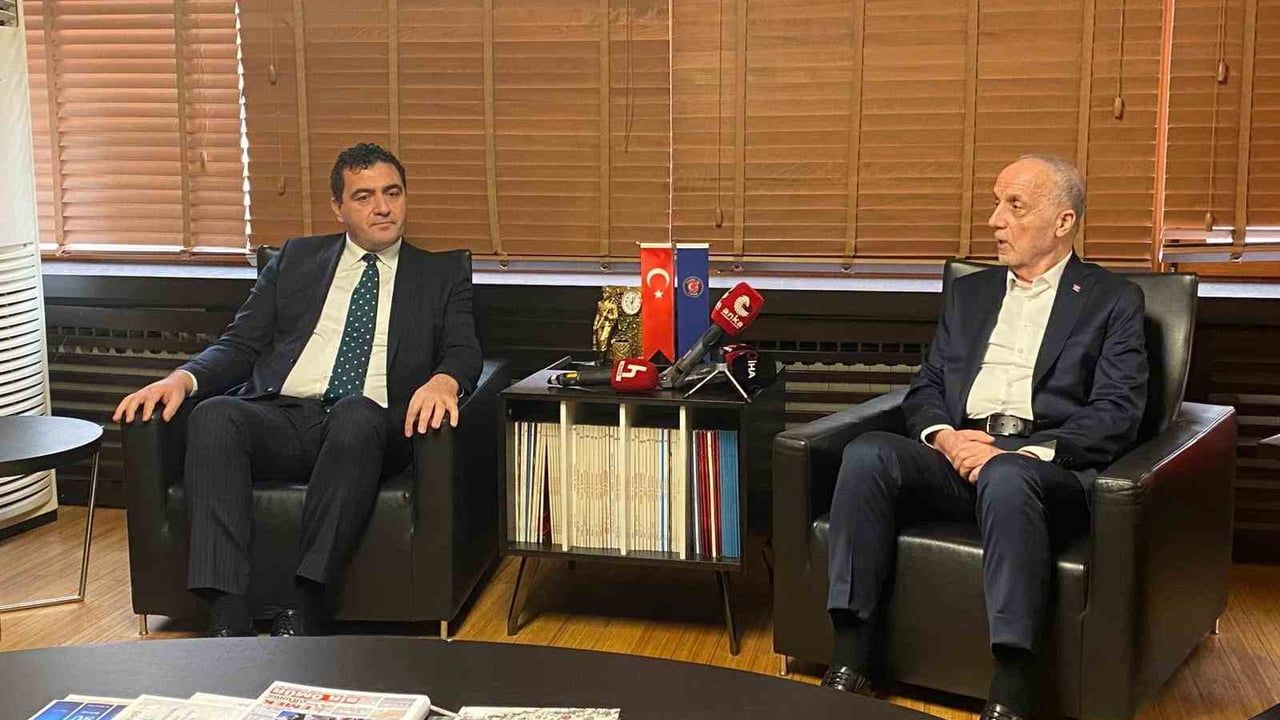 CHP heyeti TÜRK-İŞ'i ziyaret etti: Emekli maaşlarının asgari ücrete yükseltilmesi talebi