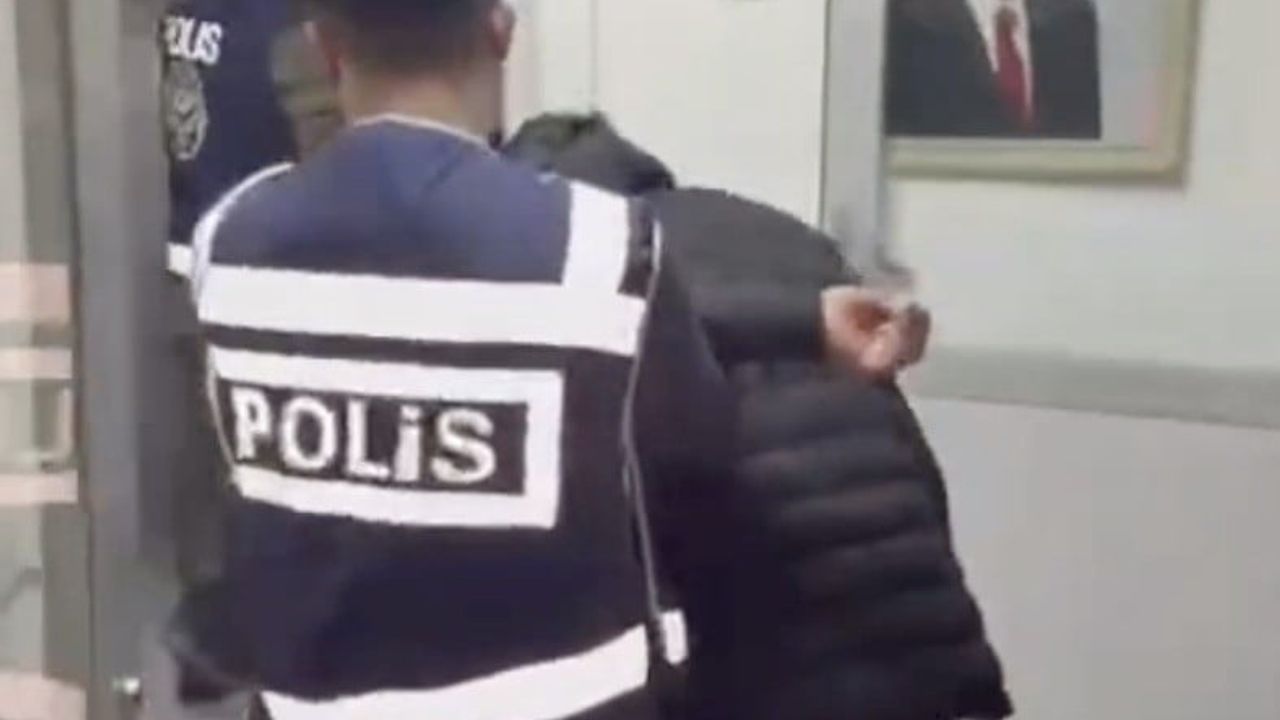 Çorum Sungurlu'da haklarında yakalama kararı bulunan 2 hükümlü yakalandı