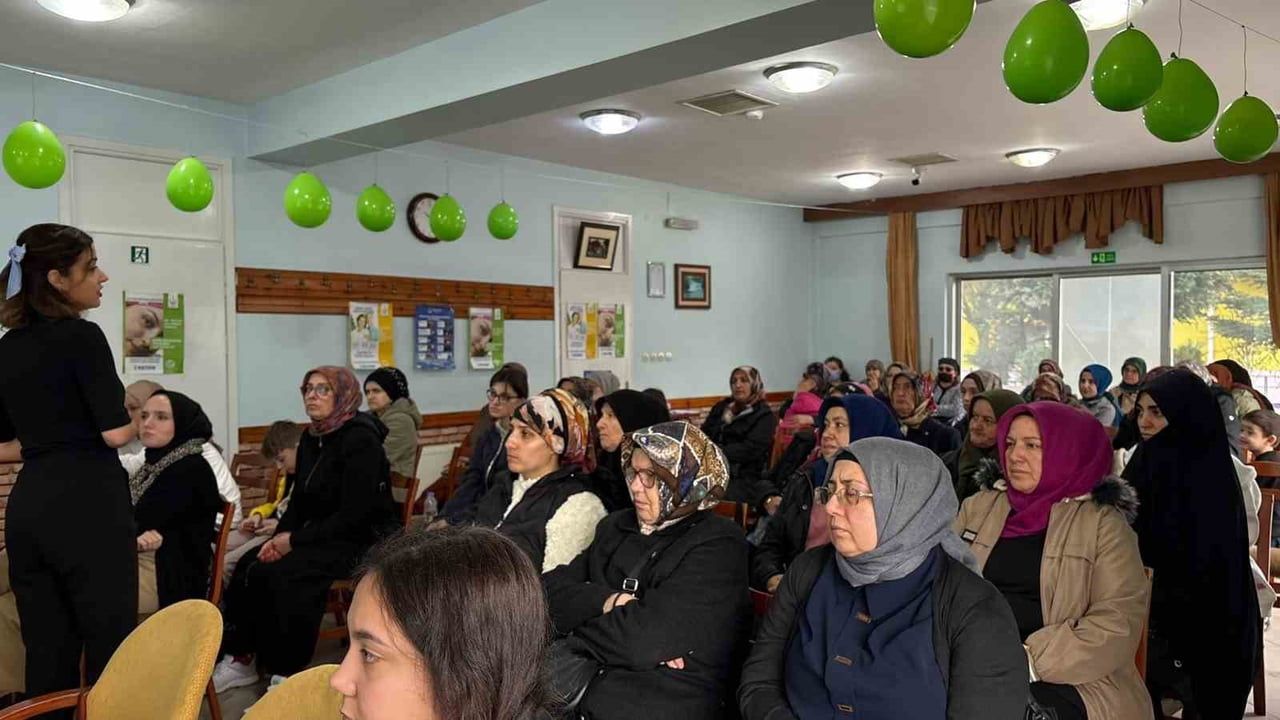 Cumayeri'nde Serviks Kanseri Farkındalık Eğitimi: Erken Teşhis ve Aşılama Vurgusu