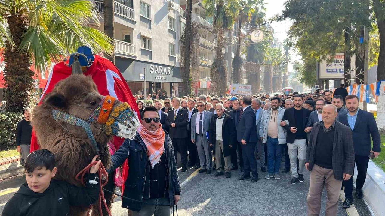 Cumhurbaşkanı Erdoğan, Aydın’daki toplu açılış töreninde develerle karşılandı