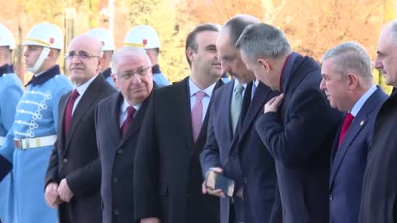 Cumhurbaşkanı Erdoğan, Malezya Başbakanı Enver İbrahim’i Cumhurbaşkanlığı Külliyesi’nde Törenle Karşıladı