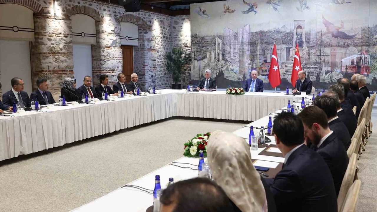 Cumhurbaşkanı Erdoğan, MÜSİAD Heyetini Dolmabahçe'de Basına Kapalı Kabul Etti