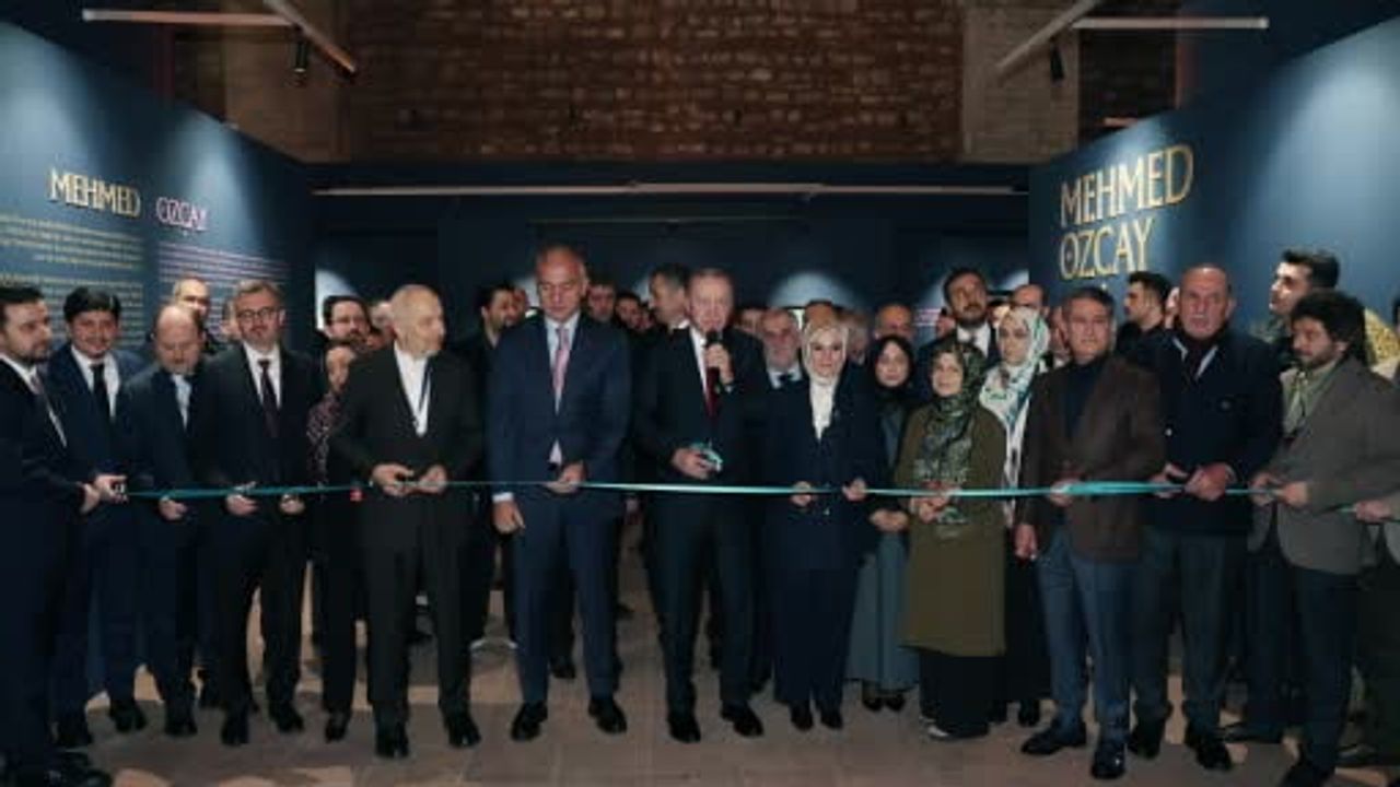 Cumhurbaşkanı Erdoğan, Tophane-i Amire'de Hane İslam Eserleri Sergisini Gezdi