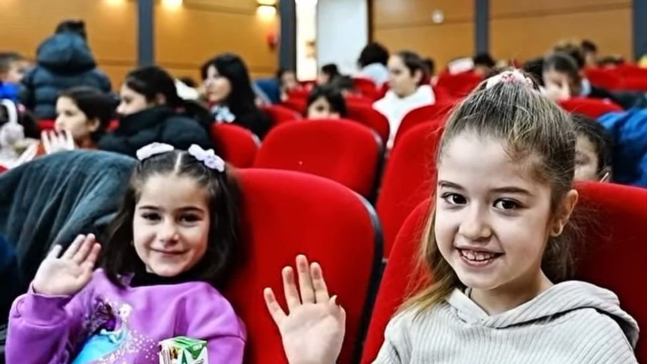 Darende'de 'Çocuk Sinema Günleri' yoğun ilgiyle sürüyor