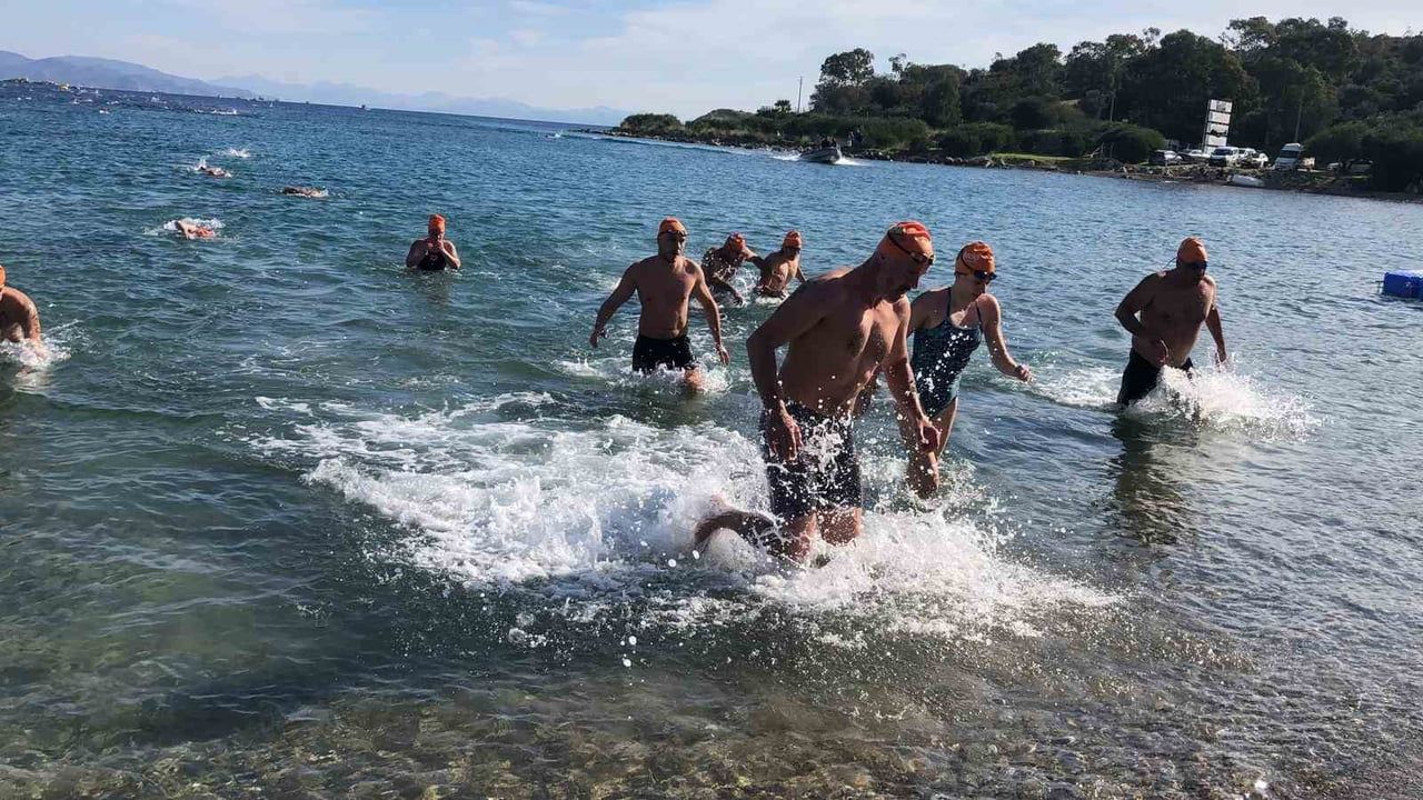 Datça'da 20. Uluslararası Açık Deniz Kış Yüzme Maratonu: Yüzücüler Kuraklığa Dikkat Çekti