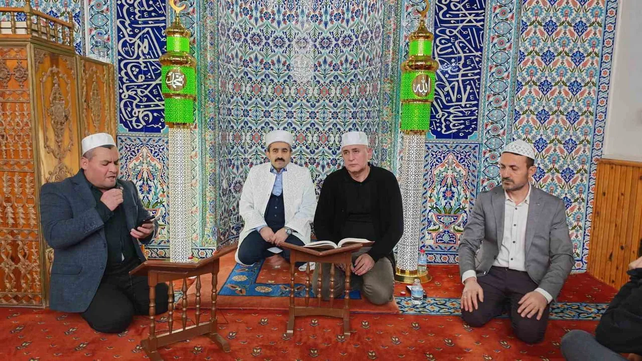 Demirci'de Miraç Kandili Mevlid-i Şeriflerle İdrak Edildi