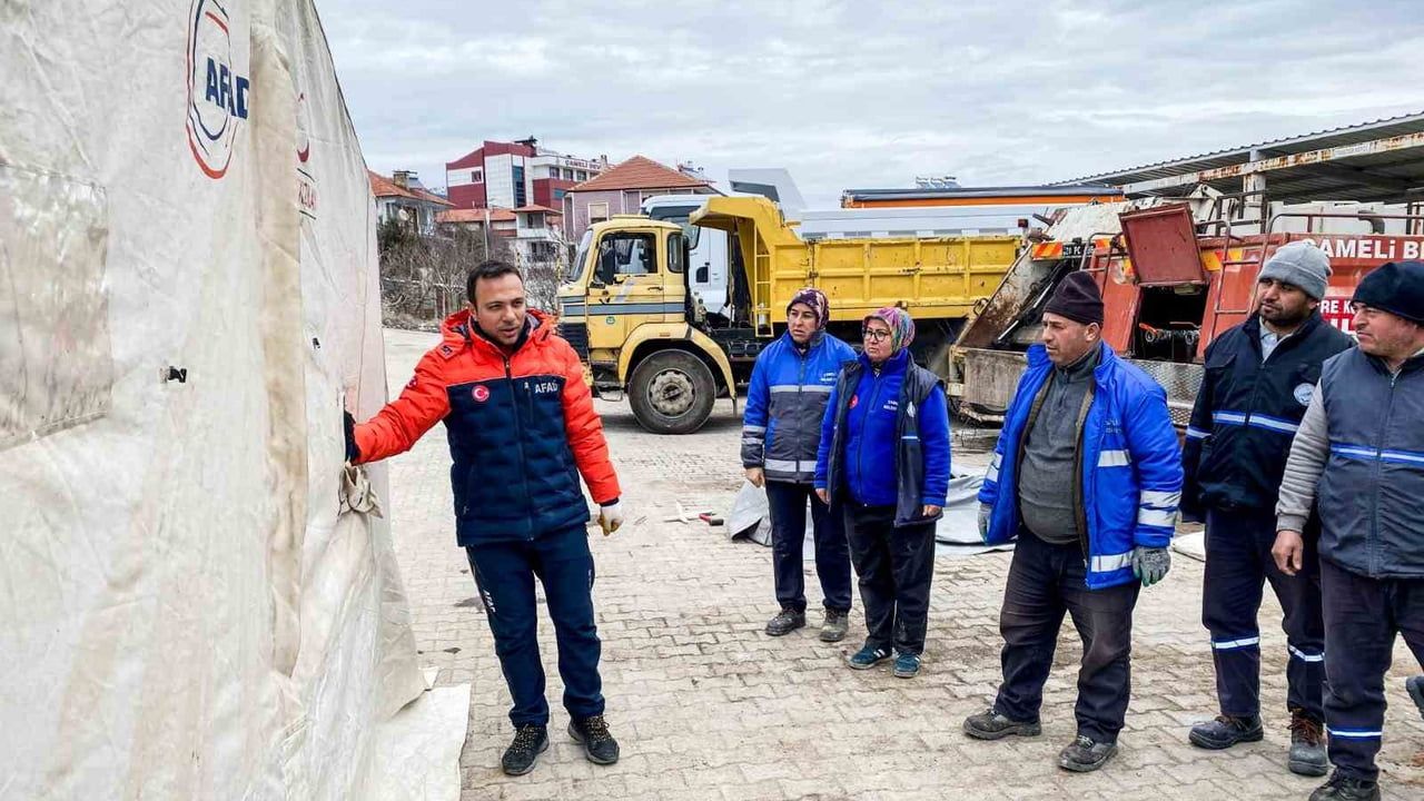 Denizli AFAD'tan Çameli Yerel Destek Ekibine Çadır Kurma Eğitimi