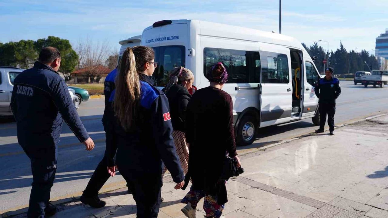 Denizli'de dilenci denetimleri artırıldı: Zabıta sahada yoğun uygulama