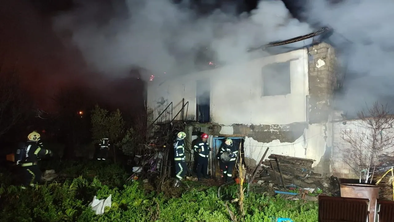 Denizli Pamukkale Goncalı'da samanlık yangını kontrol altına alındı