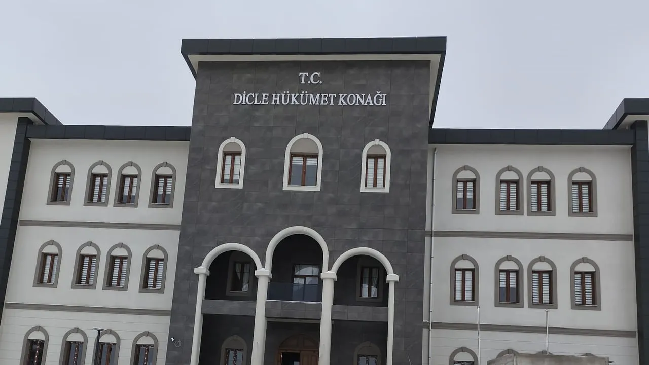 Dicle'de 2025 narkotik ve terörle mücadele sonuçları: 6 bin 519 kök kenevir ele geçirildi