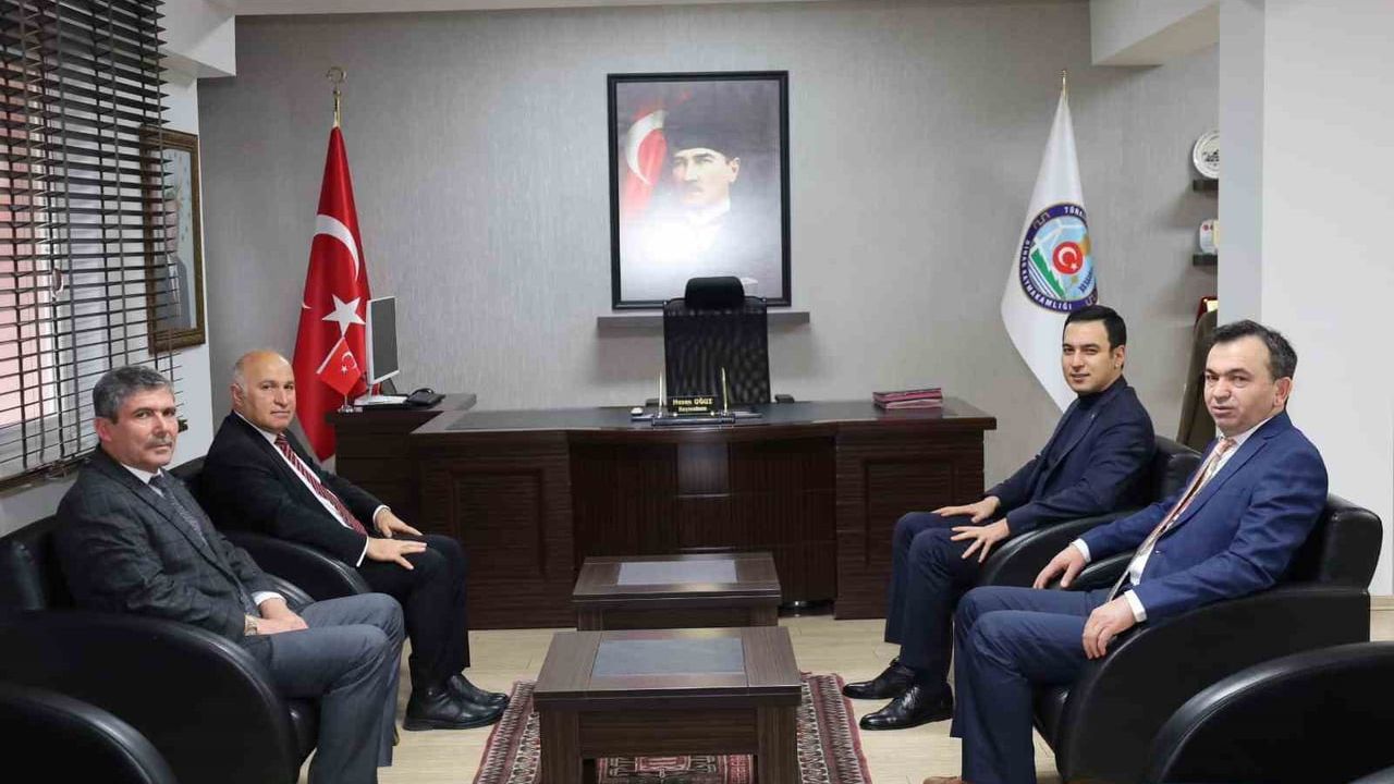 Dinar'da eğitim faaliyetleri değerlendirildi: Müfettişler Kaymakam Uğuz'u ziyaret etti