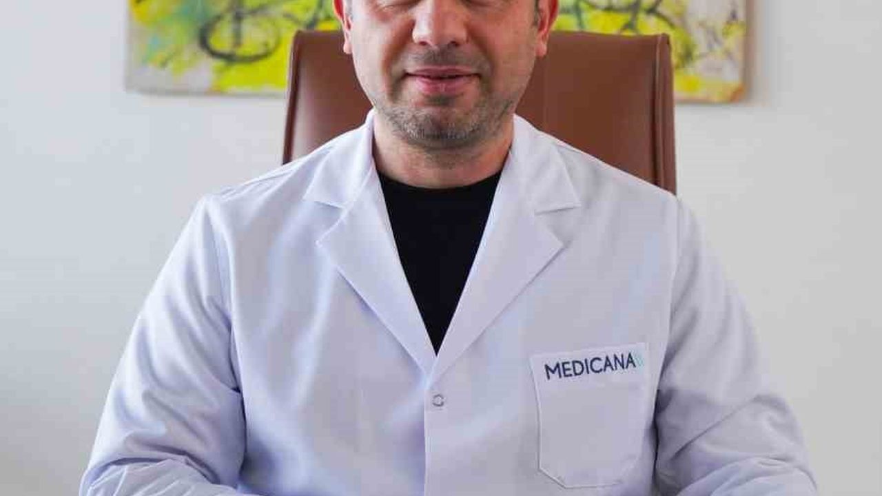 Diş sıkma ve kötü duruşun baş ağrılarındaki rolü: Fizyoterapist Sercan Ateş’in önerileri