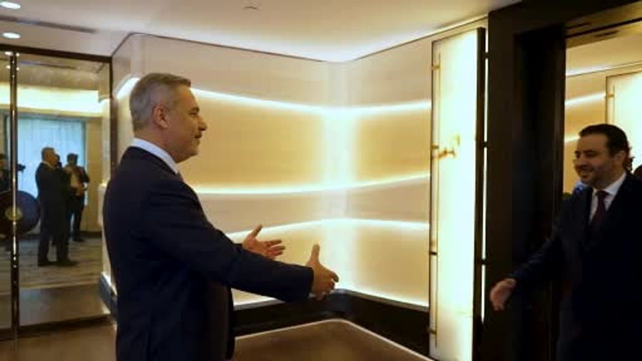Dışişleri Bakanı Hakan Fidan, Fransa’da Suriye Dışişleri Bakanı Esad Hasan Şeybani ile Görüştü