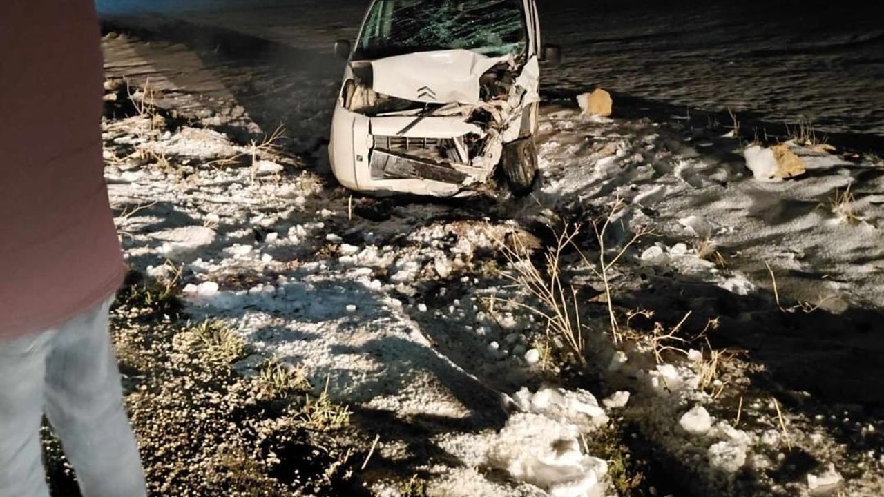 Diyarbakır Çınar'da 3 Araçlı Zincirleme Kaza: 2 Yaralı