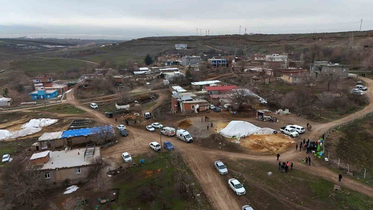 Diyarbakır Çınar'da 45 yaşındaki iki çocuk annesi kayıp; arama çalışmaları sürüyor