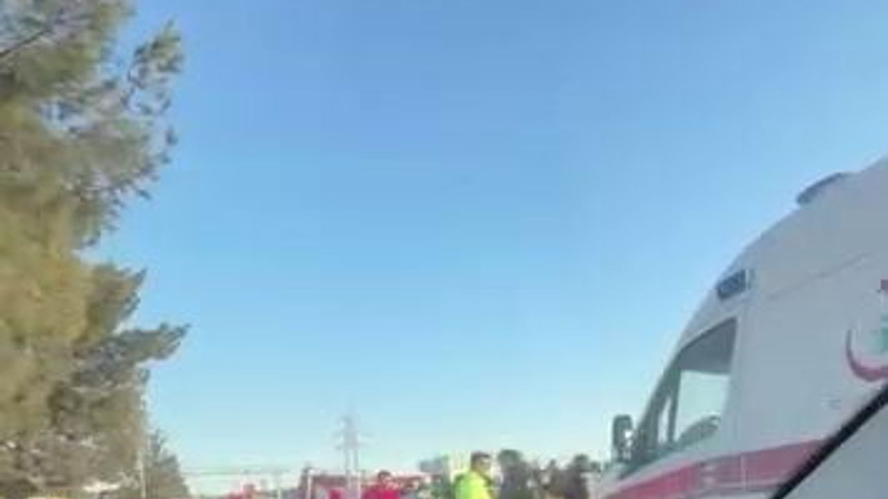 Diyarbakır'da Silvan Bulvarı'nda trafik kazası: 1 ölü, 1 yaralı