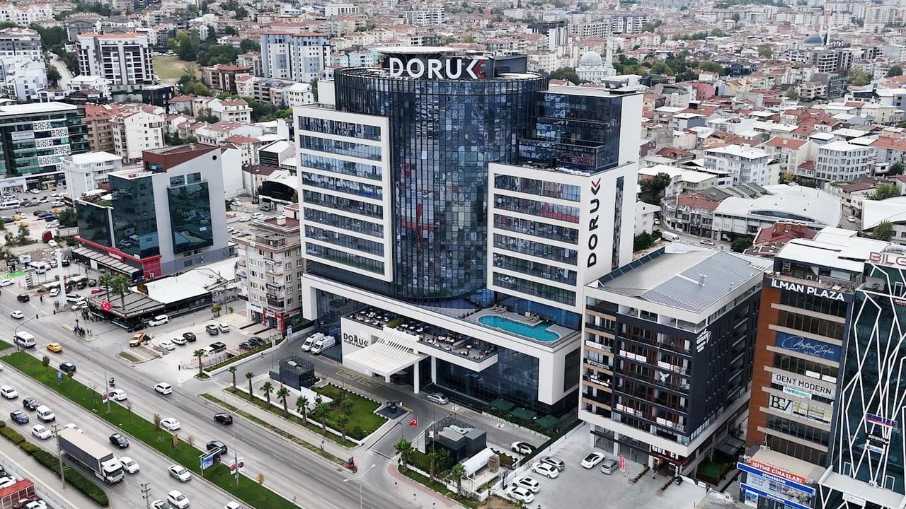 Doruk Nilüfer'de Da Vinci robotik cerrahi: Bursa'da 100'den fazla ameliyat ve uluslararası hasta çekimi
