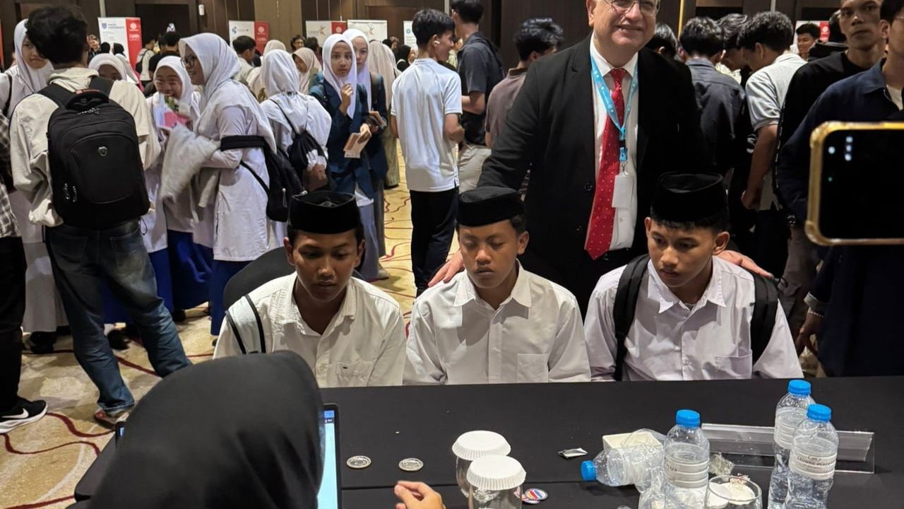 DPÜ'nün Endonezya Temasları YÖK'ün Uluslararasılaşma Stratejisine Sahada Örnek Oluştu