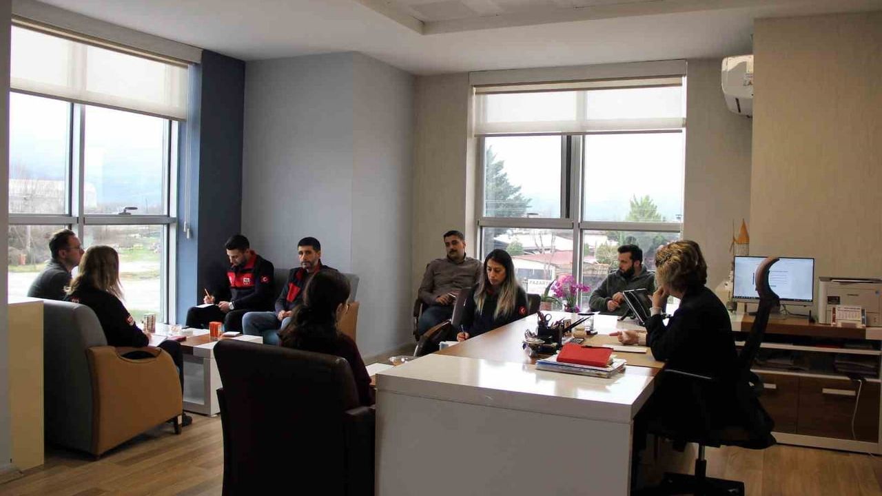 Düzce'de 112 Acil Çağrı Merkezi değerlendirme toplantısı: 2026 hedefleri ve altyapı öncelikleri