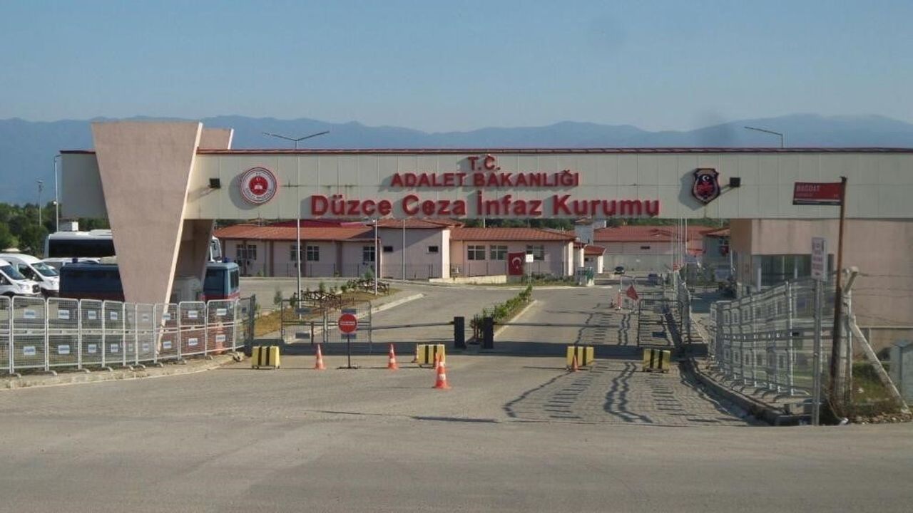 Düzce'de 2025'te aranan 3 bin 703 kişi yakalandı; 1.092 tutuklama