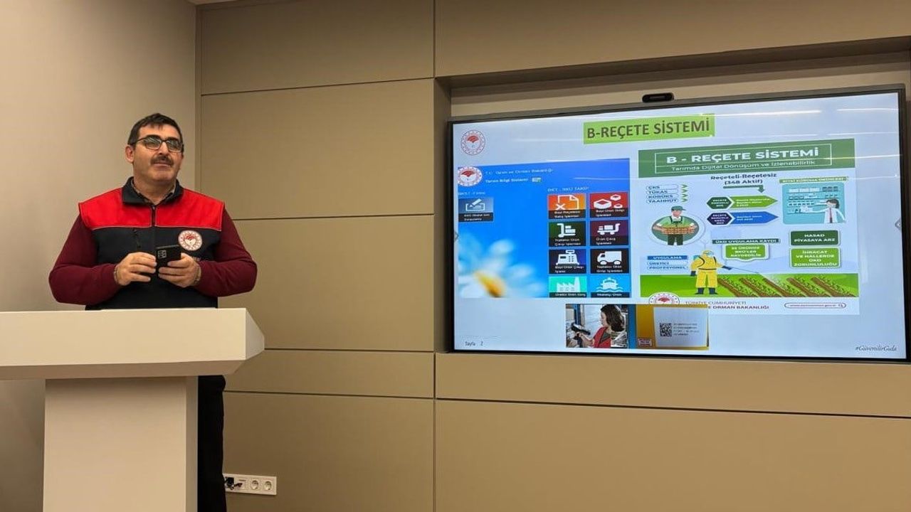 Düzce'de İhracatçı Firma Personeline 'Bitki Koruma Ürünleri' ve B-Reçete Sistemi Eğitimi