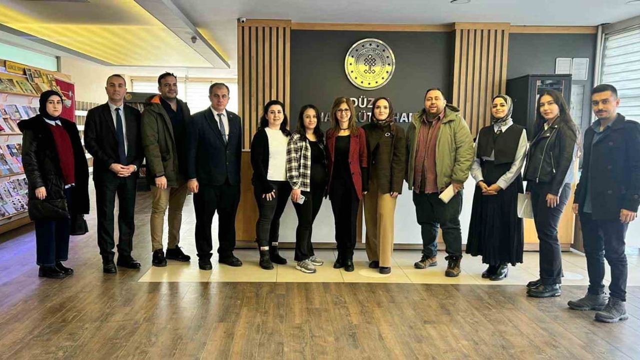 Düzce'de kütüphanelerin sorunları ve iş birliği masaya yatırıldı
