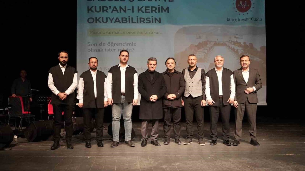 Düzce'de 'Secdeden Semaya: Miraç ve Namaz Gecesi' programı manevi buluşma sağladı