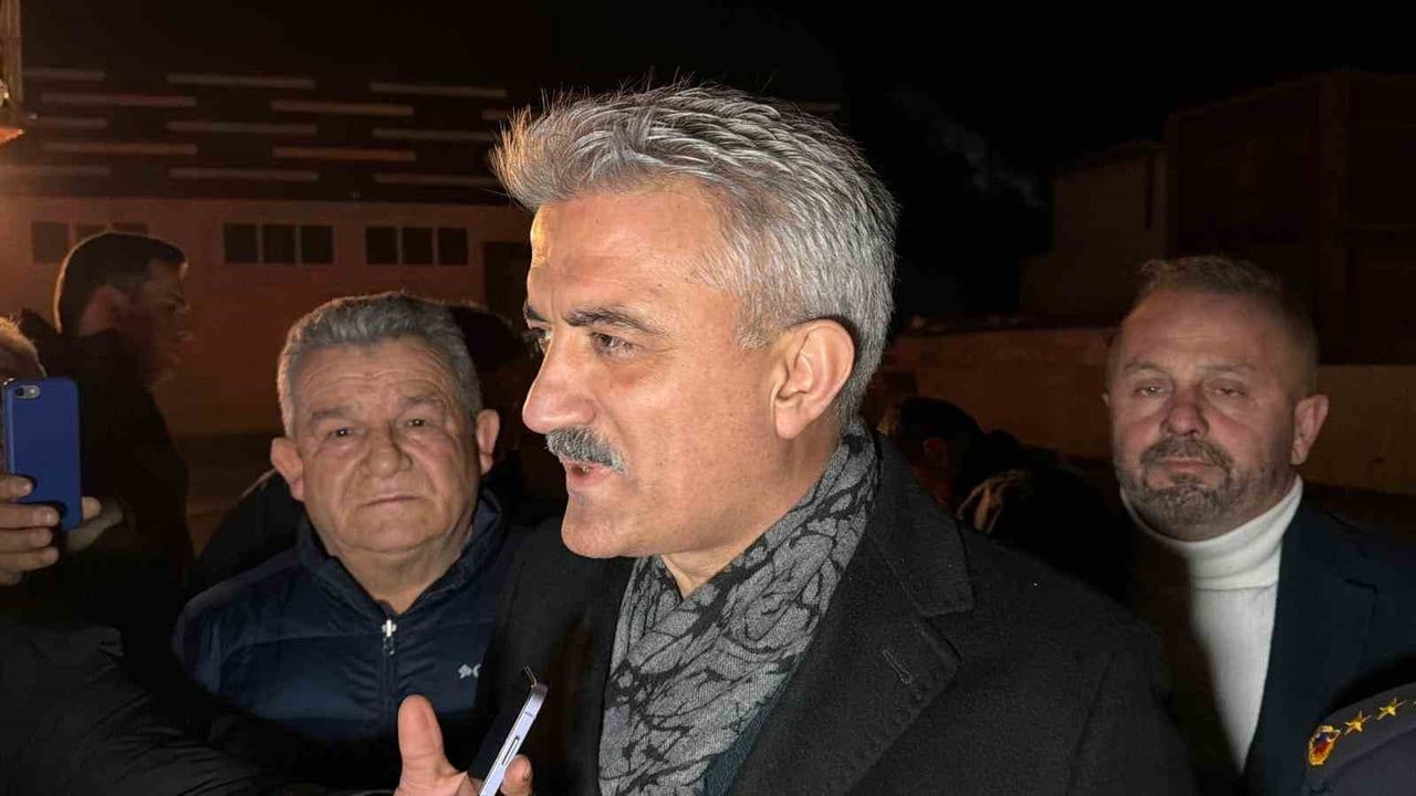 Düzce'de Strafor Fabrikasında Çıkan Yangına Müdahale Sürüyor