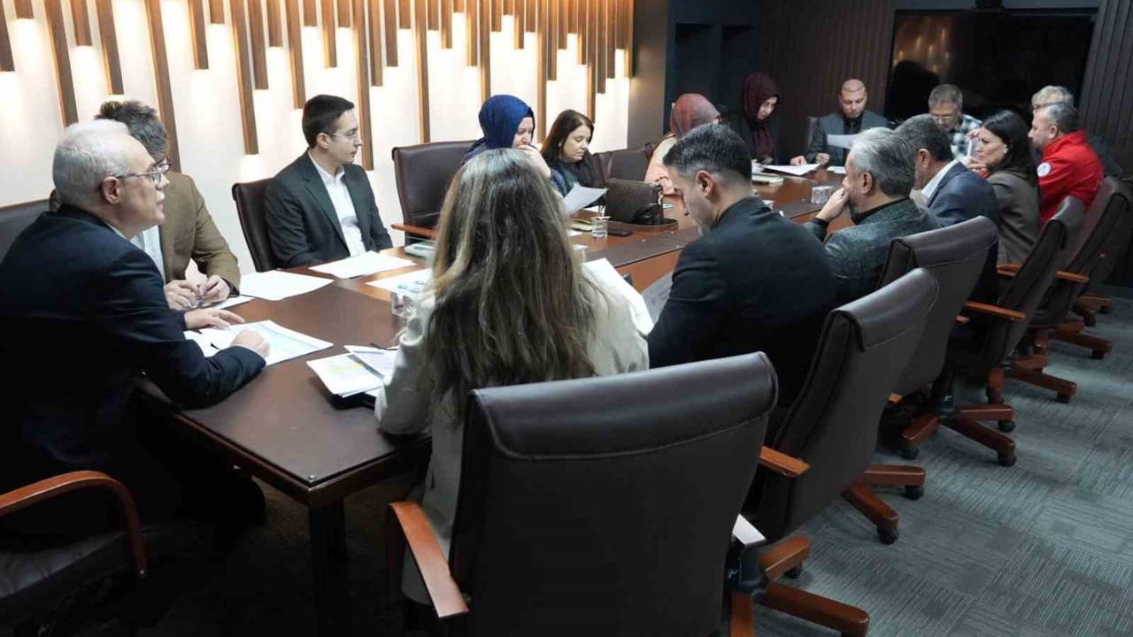 Düzce'de Yurt Müdürleriyle İstişare Toplantısı: Barınma ve Hizmet Kalitesi Ele Alındı