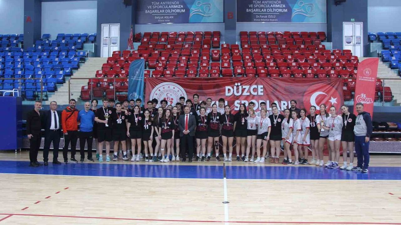 Düzce Gençler Korfbol İl Şampiyonası: Farabi Anadolu Lisesi şampiyon oldu
