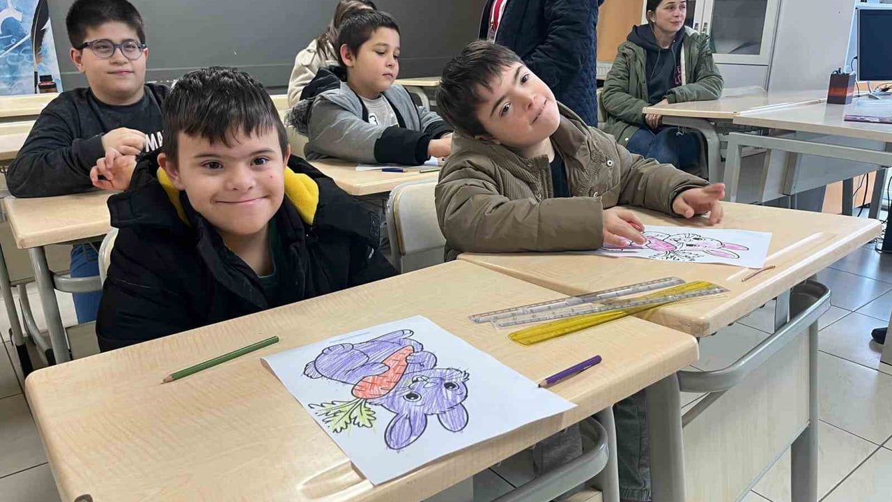 Düzce Gençlik Merkezi, Yeşildüzce Özel Eğitim Uygulama Okulu öğrencilerini ağırladı