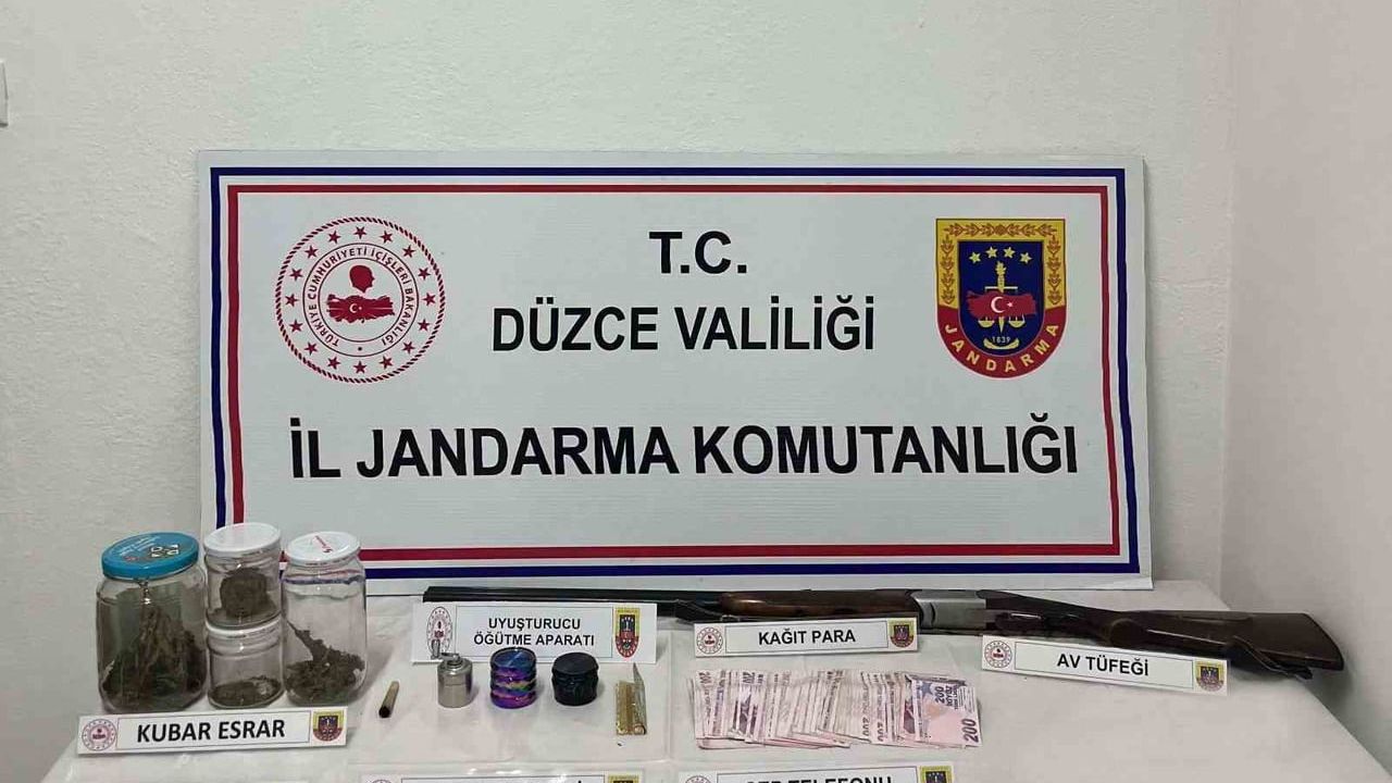 Düzce Jandarma Komutanlığı'nın operasyonlarında 14 olay, 17 kişi hakkında işlem
