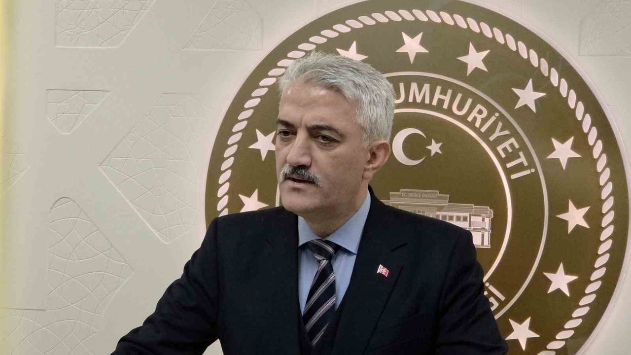 Düzce Valisi Mehmet Makas'tan Sındırgı'daki 4,5 büyüklüğündeki deprem için geçmiş olsun mesajı