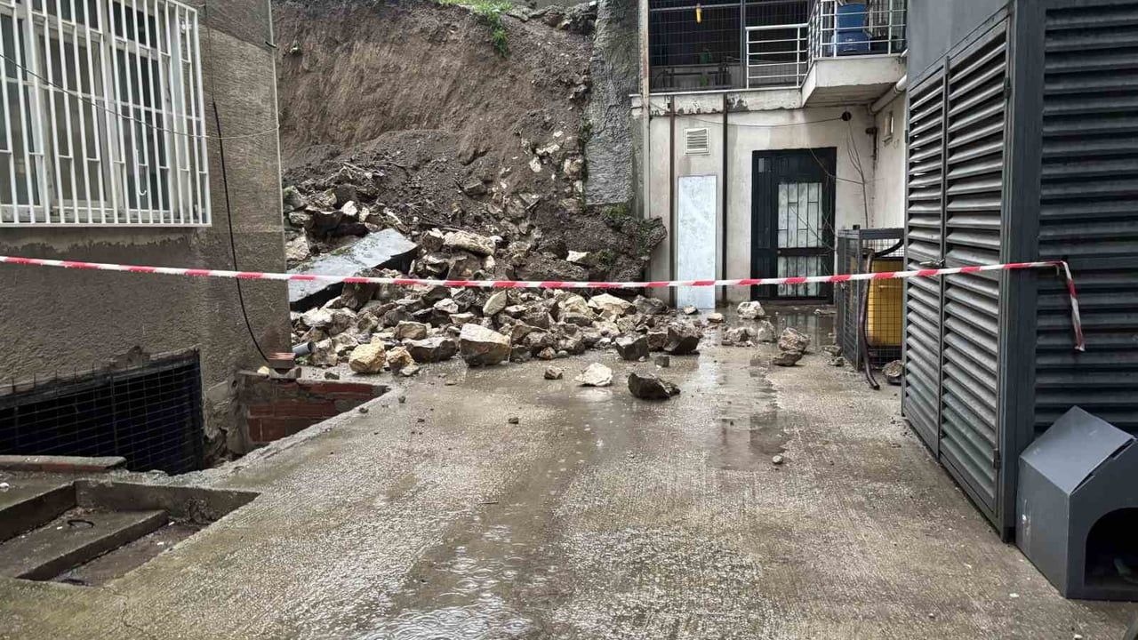 Edirne'de istinat duvarı çöktü: İki balkon zarar gördü, teknik inceleme sürüyor
