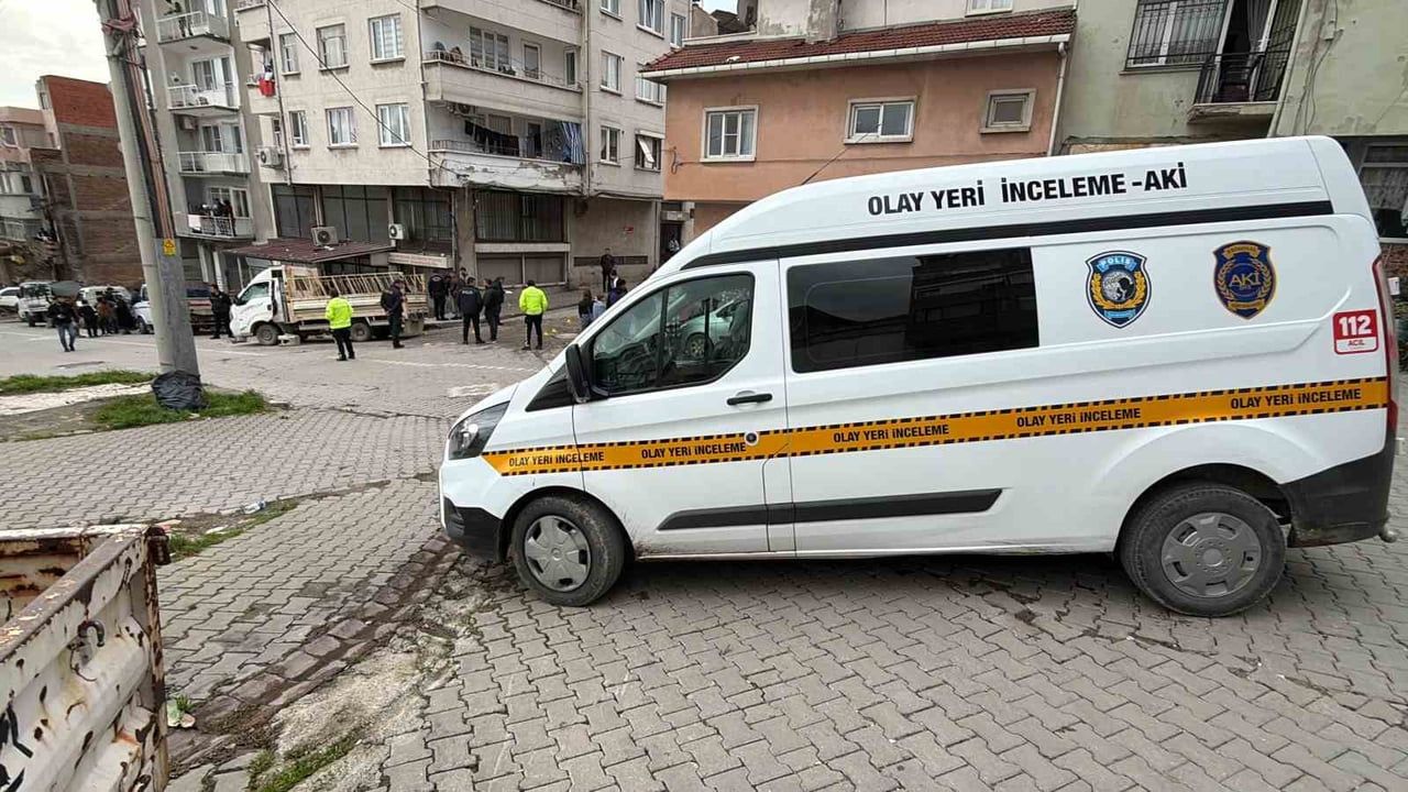 Edremit'te alacak verecek kavgası: 2 kişi yaralandı