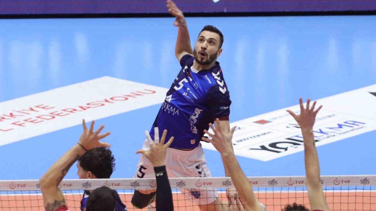 Efeler Ligi 14. Hafta: Galatasaray HDI Sigorta, Altekma'yı 3-1 Yendi